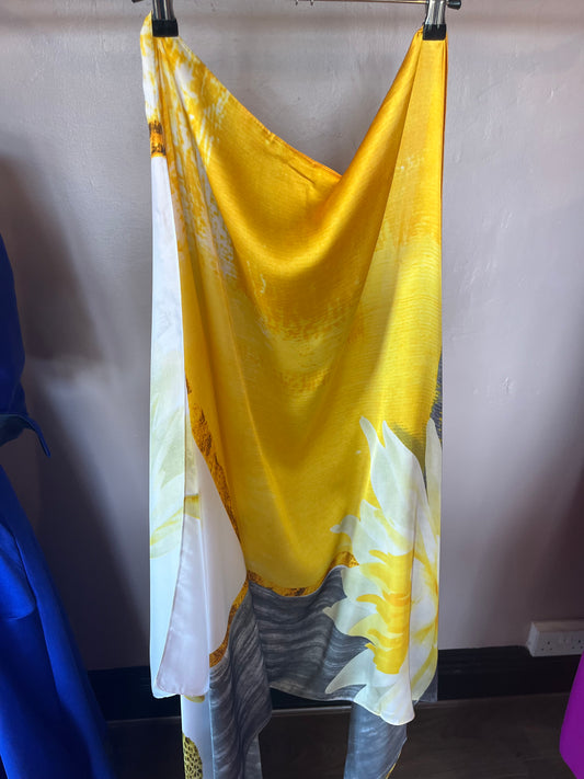 Yellow and grey print
