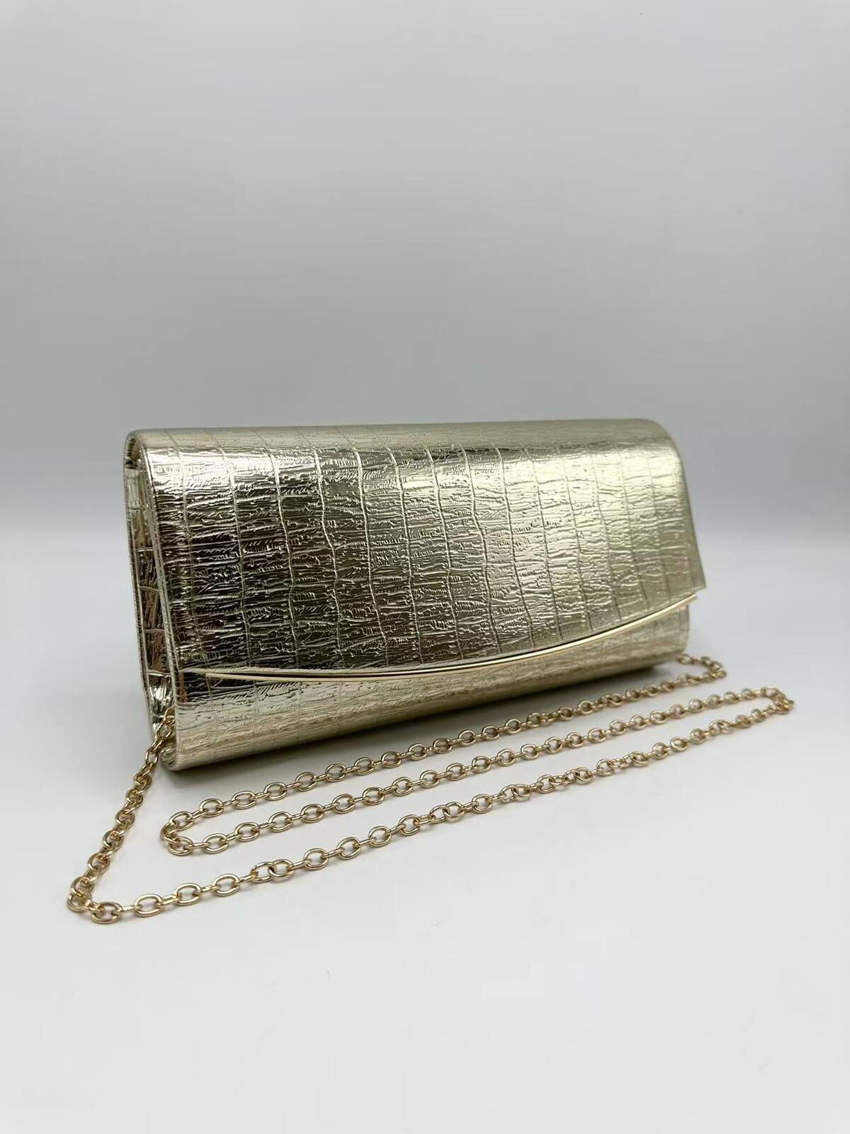 Scale Effect Clutch